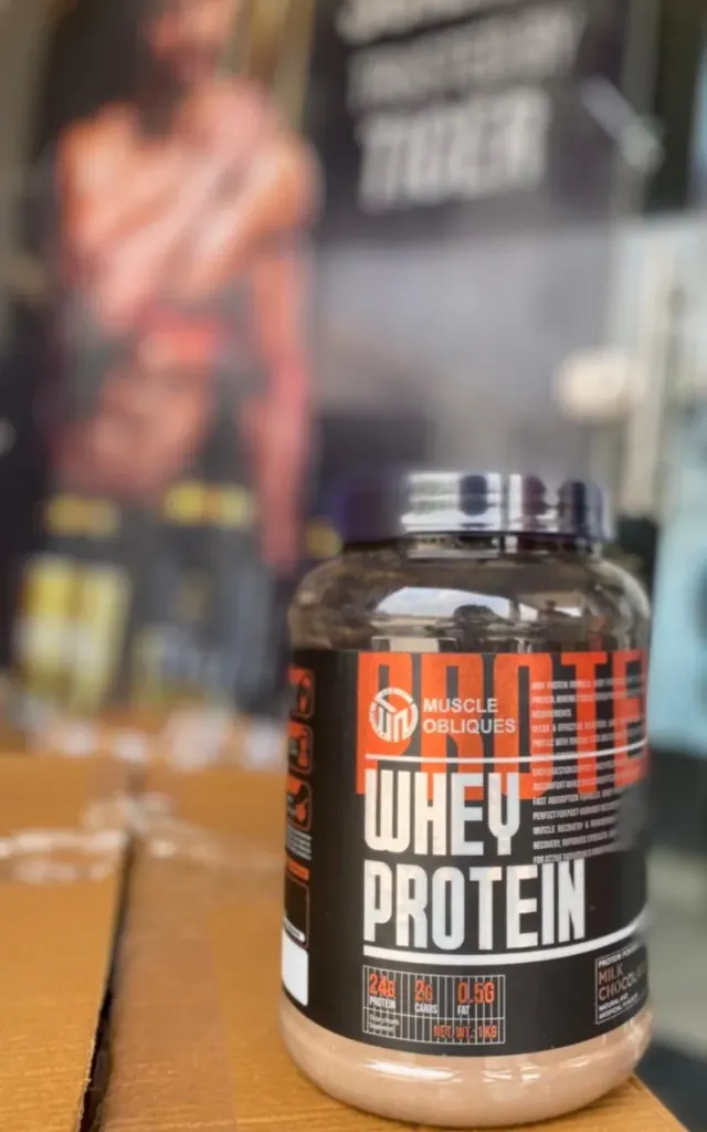 Muscle obliques Whey Protein 1kg Flavors chocolate and malai kulfi  Nutrition Facts  Serving Size 1 Scoop (32g Approx) Serving Por Container 31 Approx  Amount Per Serving  Serving  % Daily Value  Calories  110  Protein  24  2%"  Fat  Carbohydrate  2g  0.5g  3%  Cholesterol  10mg  4%  46%*  Calcium  150mg  Sodium  40mg  15%*  Potassium  220mg  2%*  Enyme Blend  300mg  6%*  Added Sugar  Og
